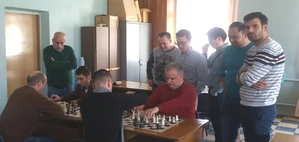 В соревнованиях шахматистов наблюдался невиданный ажиотаж